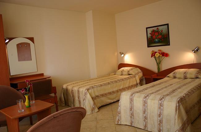 Hotel Focus Varna Buitenkant foto